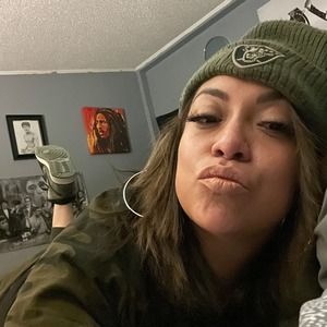 Meet your Posher, Jaded